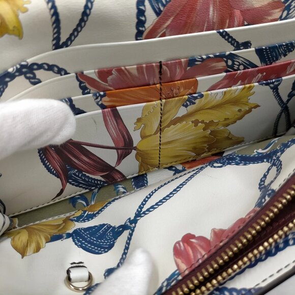 Authentic Salvatore Ferragamo Pink PVC Wallet mn208-113025 - Picture 8 of 9